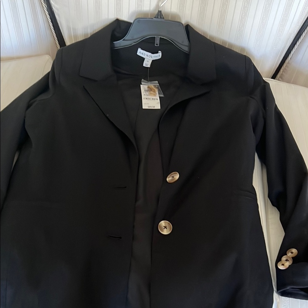 Black Women's blazer, new with tag